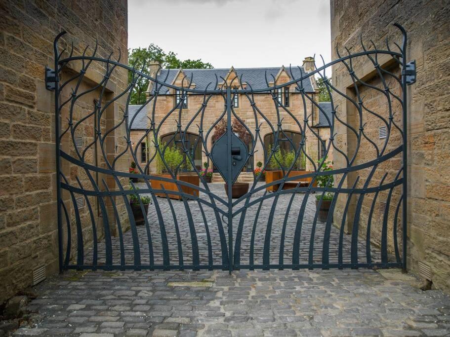Stunning Edinburgh 1820S Stables Converted Studio Dış mekan fotoğraf